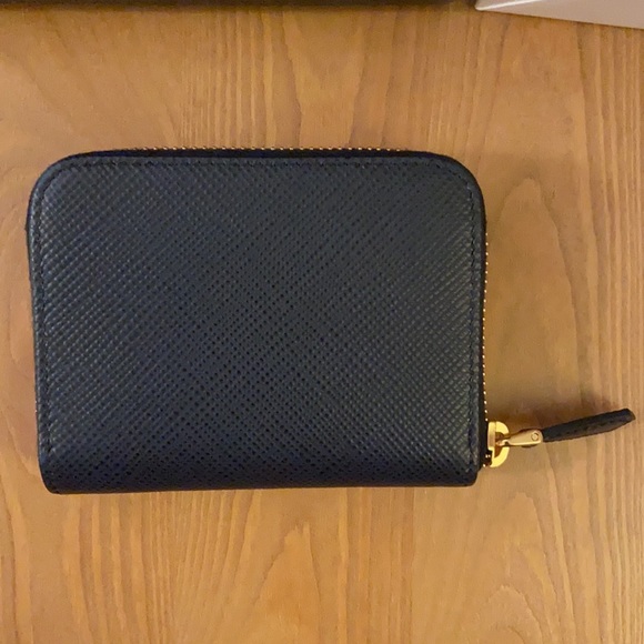 Authentic Prada Navy Blue Zip Wallet - Picture 3 of 7